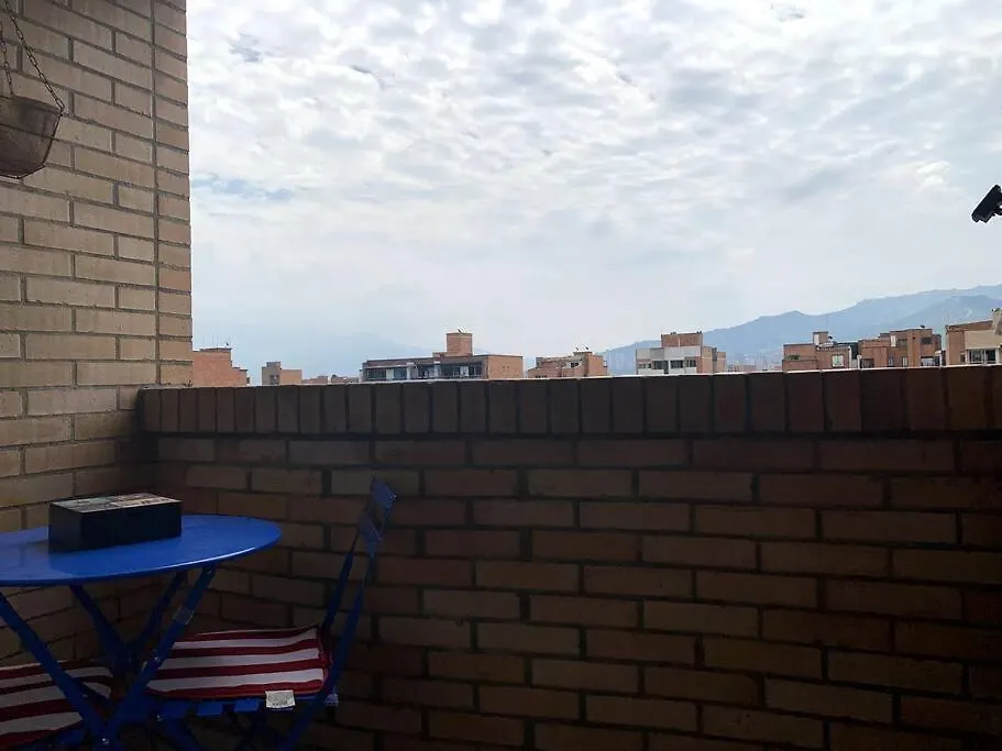 Large Pent House Near Poblado With Free Parking Apartment Medellin 0*,
