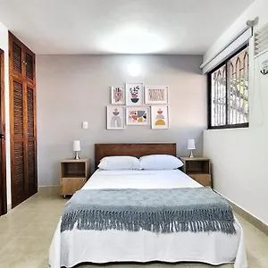 Couples Retreat In Laureles Estadio Private Studio, 1br 1bath Kit Medellín