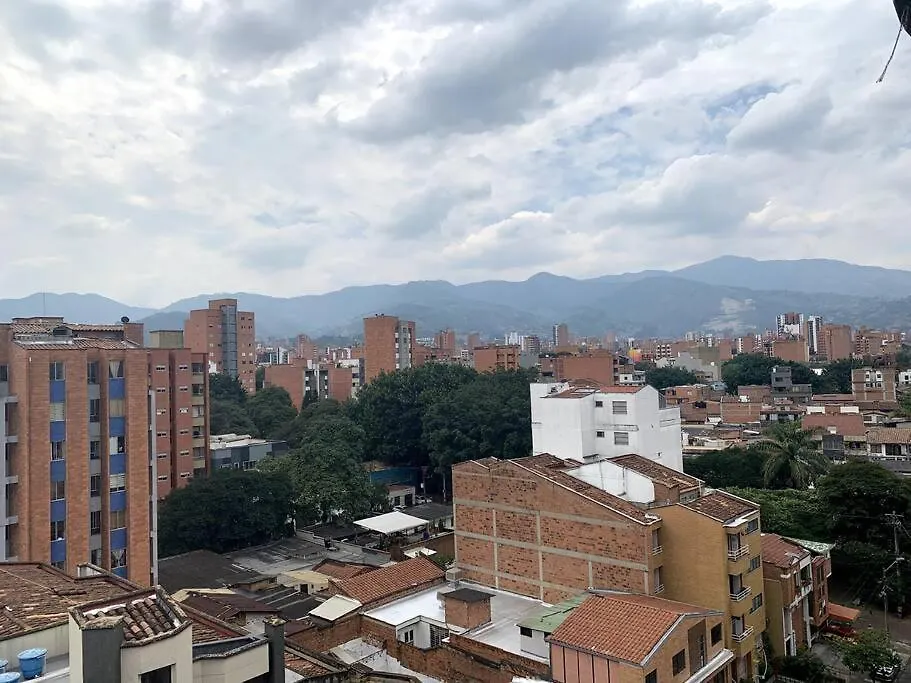 Large Pent House Near Poblado With Free Parking Apartamento Medellín