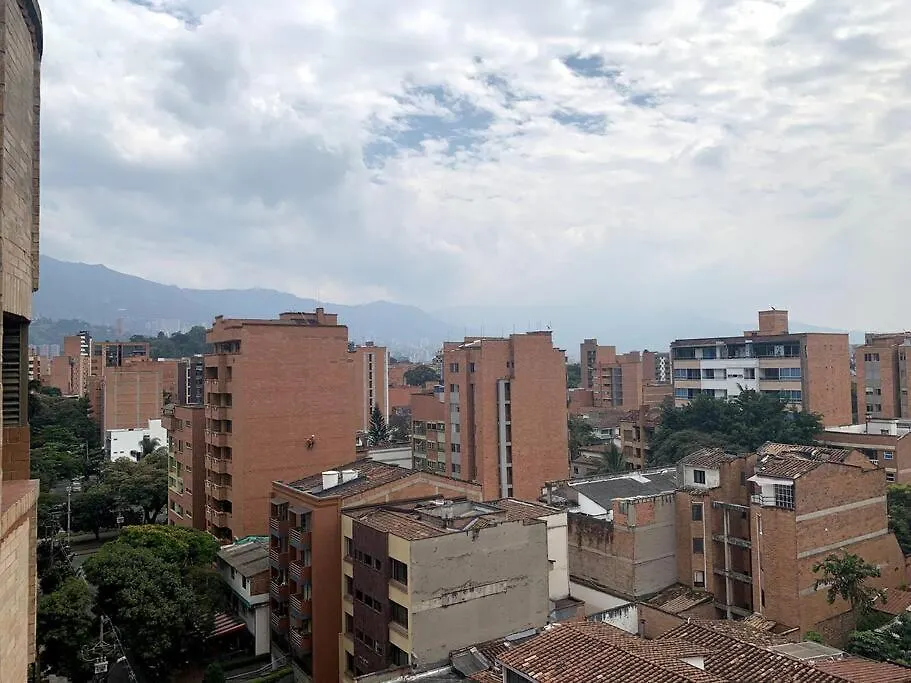 Large Pent House Near Poblado With Free Parking Apartamento Medellín