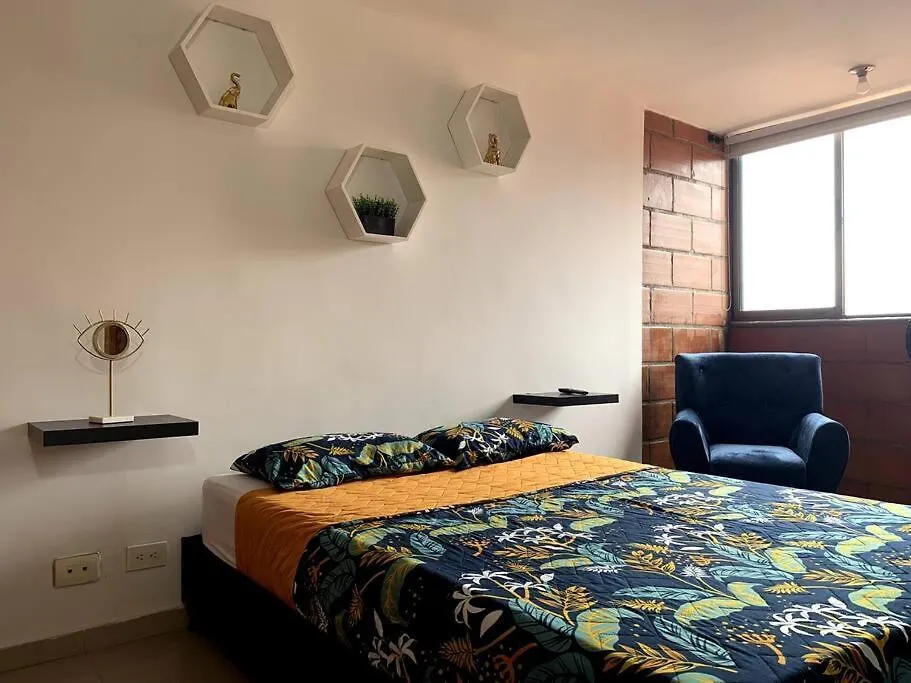 Large Pent House Near Poblado With Free Parking Apartamento Medellín 0*,