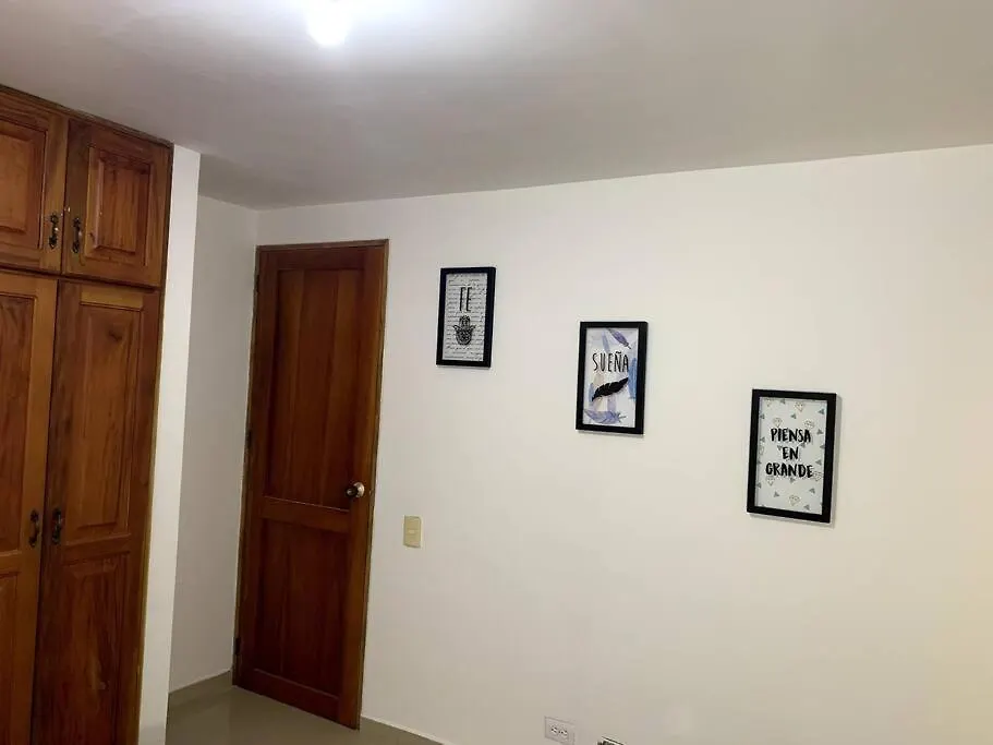 Large Pent House Near Poblado With Free Parking Apartamento Medellín